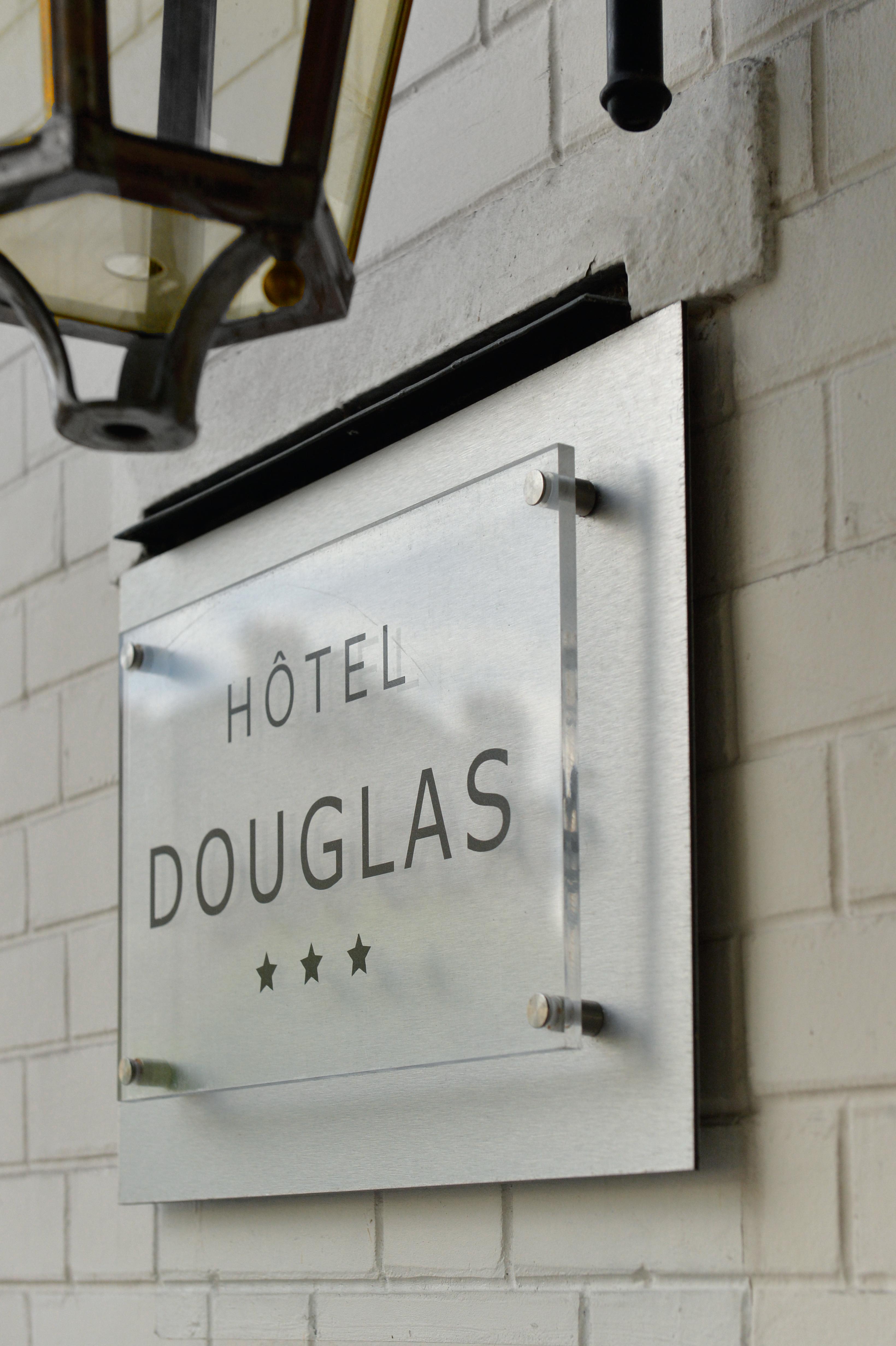 Hotel Douglas Puteaux Dış mekan fotoğraf