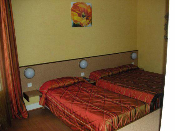 Hotel Douglas Puteaux Oda fotoğraf