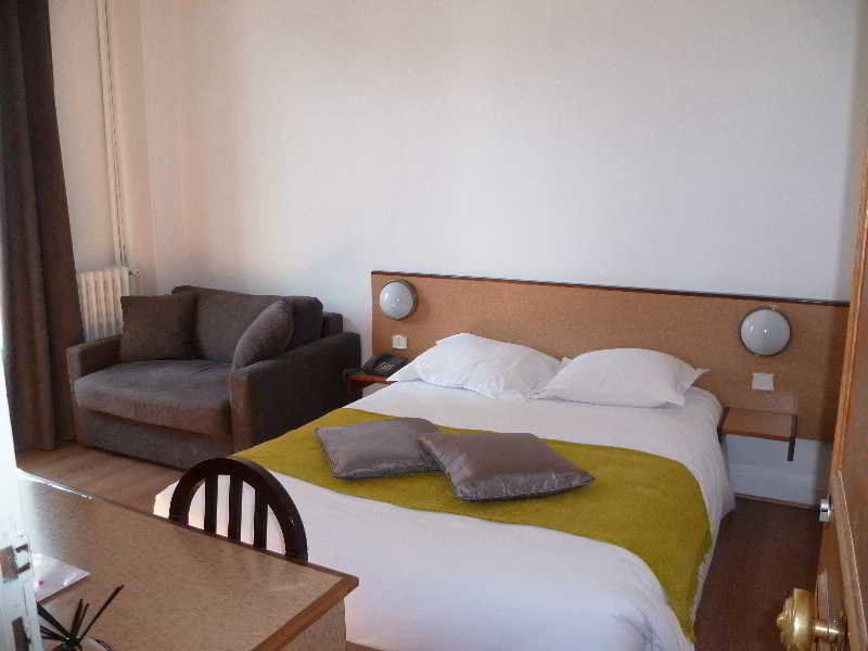 Hotel Douglas Puteaux Dış mekan fotoğraf