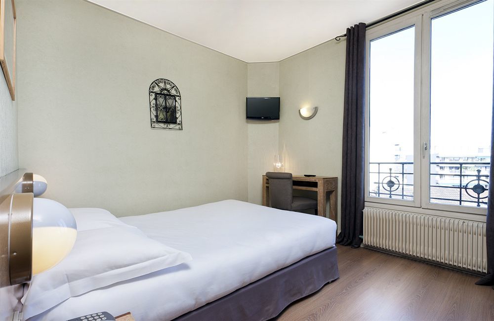Hotel Douglas Puteaux Dış mekan fotoğraf