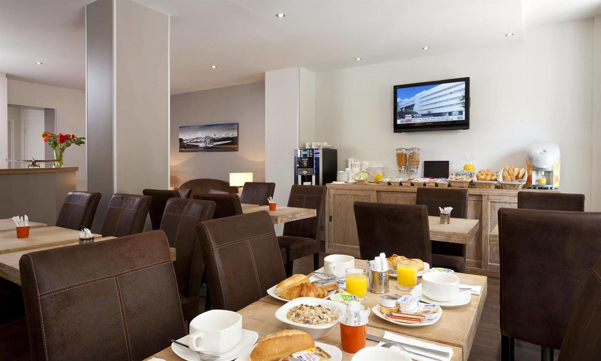 Hotel Douglas Puteaux Dış mekan fotoğraf
